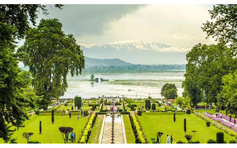 Kashmir Winter Snow Tour – image 3