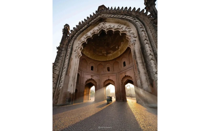 Lucknow Nawabi Heritage & Food Tour – image 3